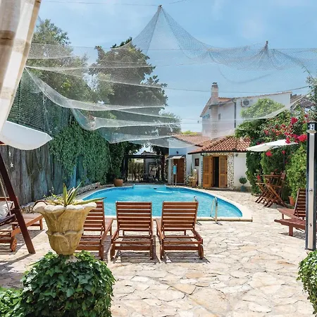Ferienhaus Lovely In With Jacuzzi *