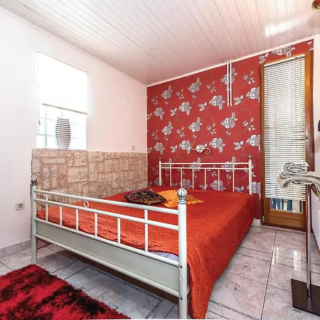 Ferienhaus Lovely In With Jacuzzi *